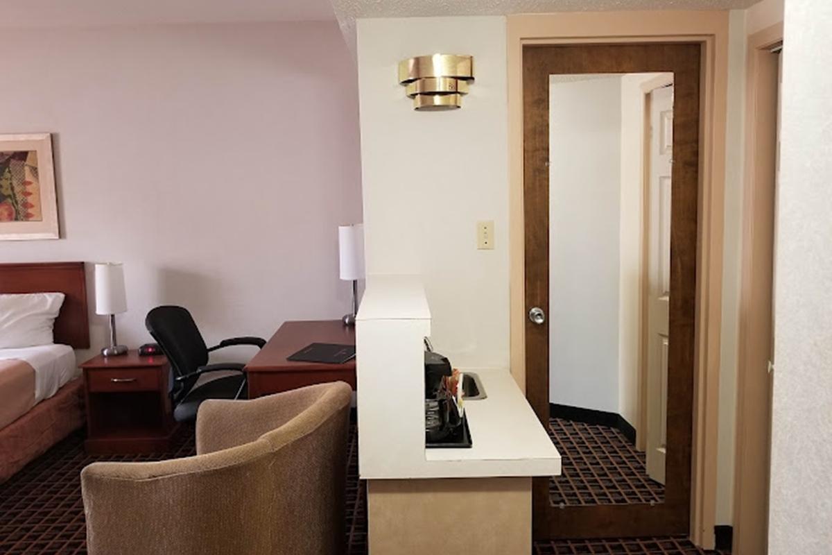 Ramada By Wyndham Yorkton Hotel Exterior foto