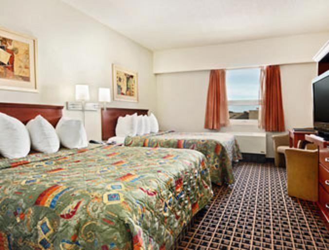 Ramada By Wyndham Yorkton Hotel Quarto foto