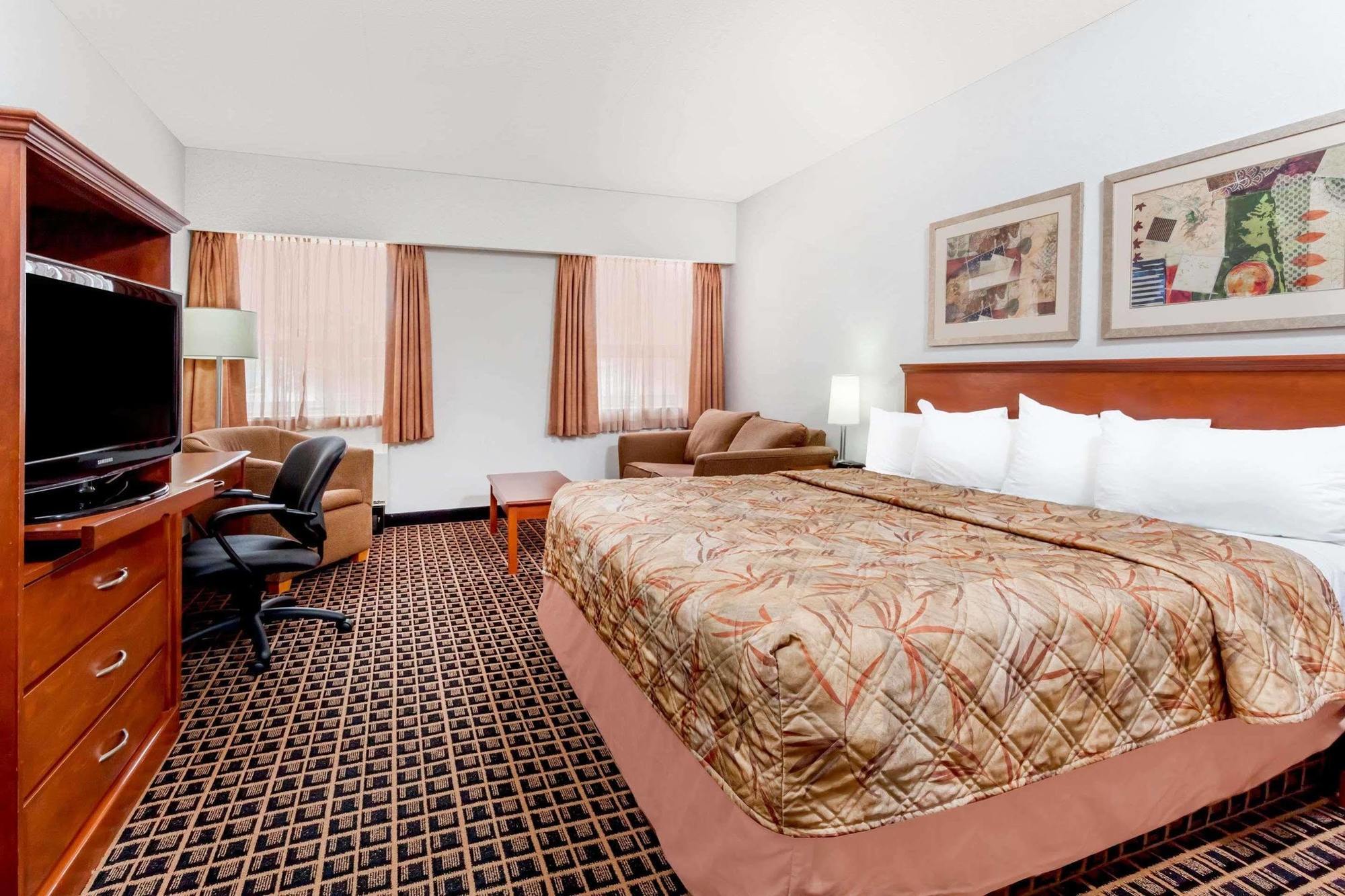Ramada By Wyndham Yorkton Hotel Exterior foto